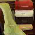 078-066q Woven Workz Oh So Soft Queen Blanket Pomegranate 875740005840