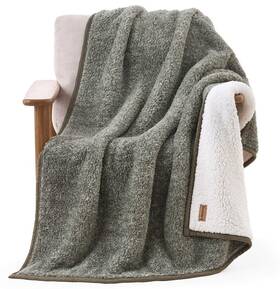 Bearpaw 008889400119 Sherpa Throw Blanket - Reversible And Cozy For Bed Couch Sofa