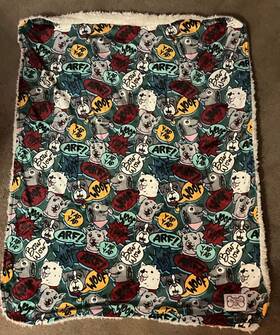 Bobs For Sketchers 800443515150 Bob Save Dogs And Cats Red Dog Face Throw 27 L X 36 W In