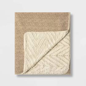 Boots & Barkley 819272024238 Pet Blanket Reversible Beige To Cream Chevron 50x40 Inch