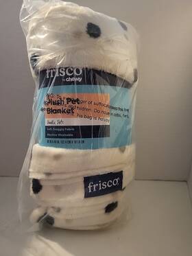 Chewy 192268565756 New Plush Pet Blanket Frisco By Doodle Dots 60 Inch 40