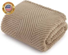 Comfy Pet 313029913931 Dog Blanket For Medium Dogs Washable - Fluffy Fuzzy Puppy Cat With Premi