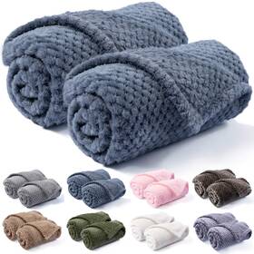 Cutemate 761989435589 Warm Soft Fuzzy Dog Or Cat Blanket Plush Fleece Throws For Puppy Kitten Be