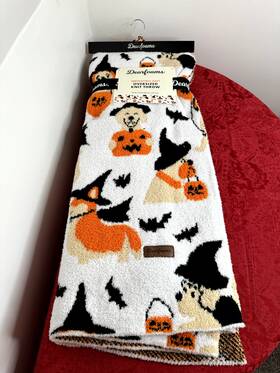 Dearfoams 197502033978 Halloween Super Soft Knitted Pumpkin Dog Over Size Throw