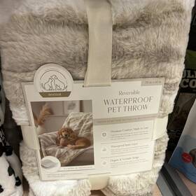 Rn139732 Envogue Reversible Waterproof Pet Throw Blanket Beige Faux Fur 50 X 60in