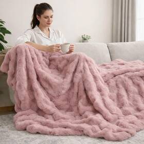 Ghouse 794561974633 Pink Faux Rabbit Fur Throw Blanket For Couch Bubble Plush Decorative