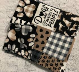 120m Handmade New Medium 27 Inch X 46 Dogs Are My Favorite People Print Dog Fleece Blanket