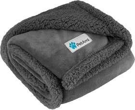 Petami 445046172183 Reversible Dog Blanket 60 X 40 Gray Soft Plush Cozy Sherpa Lining Waterproof