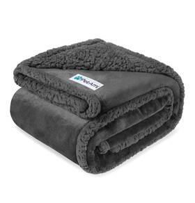 Pet-b8008wp-m-gy Petami Washable Pet Blanket Fleece Dog Cat Bed Soft Sherpa Waterproof Gray 60 Inch X80
