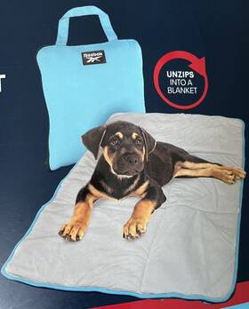 1453328 Reebok Pet Travel Blanket Revercible Color Azul Tama O 40 In X 30 Inch