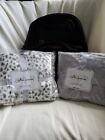 Trisha Yearwood 1 Dog Carrier Backpack 2 Waterproof Blankets 50x40 For Car&home