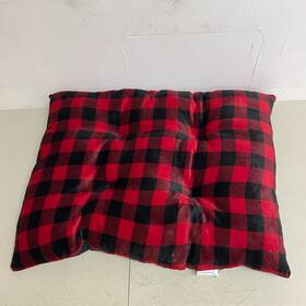 Vibrant Life 681131004664 Red/black Plaid Dog Bed 36 Inch X23