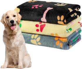 Dnmt-001 Yiwu Honghe Dono 1 Pack 3 Blankets For Dogs Soft Fluffy Paw Print Pattern Fleece Pet Blanke