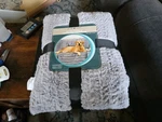 Nwt - Brentwoof Oversized Waterproof Pet Blanket & Furniture Protector 60X70". Fixed Price $35.95.
