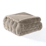 Modern Threads Water-resistant Faux Rabbit Fur Pet Blanket For Dogs & Cats Ult. Fixed Price $45.56.