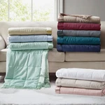 Lightweight And Soft Bed Colling Cover 3M Blanket For All Season Twin Queen King. Fixed Price $39.99.