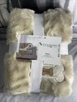 New Koolaburra By Ugg Paco Faux Fur Pet Blanket 40 50 Creamy Beige Color. Fixed Price $38.75.